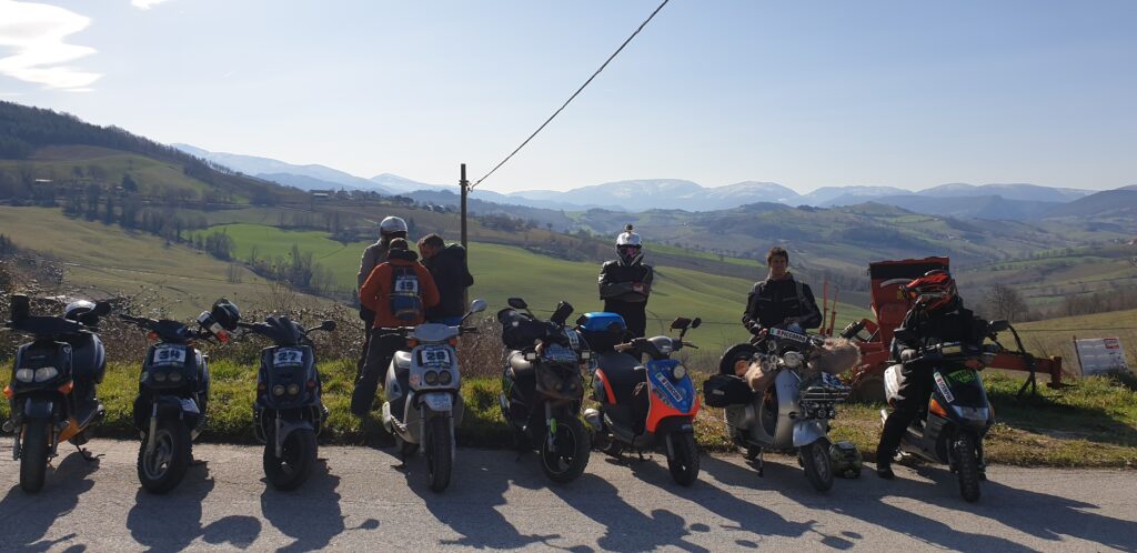 Team lentamente Abruzzo 2020
winter crazy italian rally
viaggiare in gruppo
