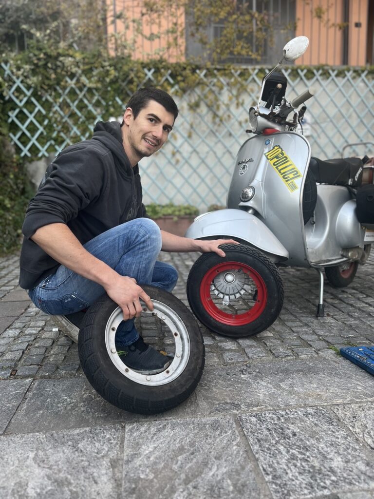 cambio gomme
kenda k701
Milano-Barcellona
lentamenteviaggiare
gianlucainmotorino
10pollici